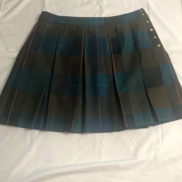 Dresses & Skirts - Tommy Hilfiger woman skirt